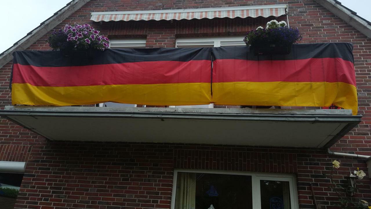 Wohnung 2 Mit Balkon- Haus Annegrete เอเซินส์ ภายนอก รูปภาพ